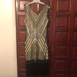 🤩 Stunning Black/Gold Sequins Dress w/Fringes